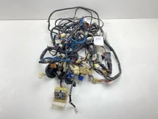 Проводка под торпедо Nissan Vanette Serena 1991