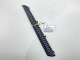 Накладка на стойку задняя левая Mazda 626 1980