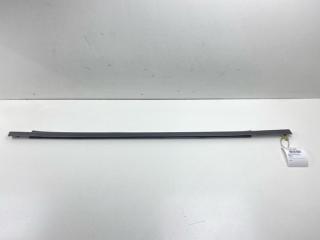 Запчасть молдинг стекла передний правый Mitsubishi RVR 1995