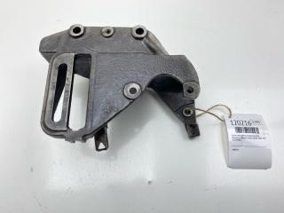 Запчасть кронштейн насоса гидроусилителя Mitsubishi Chariot Grandis 1998