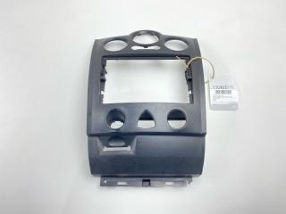 Консоль магнитолы Renault Megane 2006