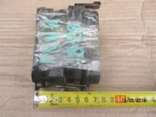 Запчасть тормозные колодки заднее Nissan AVENIR