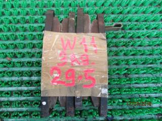 Запчасть тормозные колодки заднее Nissan AVENIR