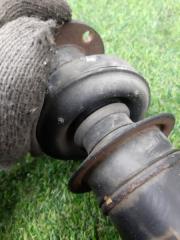 Карданный вал Toyota PROGRES JCG10 1JZ 2 ракурс