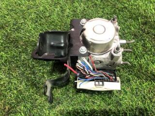 Блок abs Toyota ISIS ZGM10, ZGM11 2ZR, 3ZR 44510-44130 4 ракурс