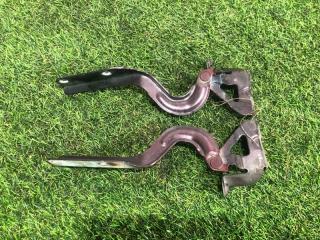 Петля капота Daihatsu BOON LUMINAS M502G 3SZ Петля капота Daihatsu BOON LUMINAS M502G 3SZ