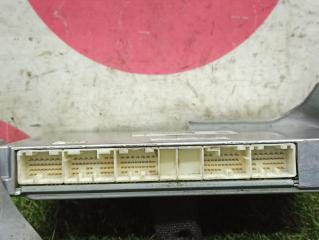 Компьютер Toyota ISIS ANM10 1AZ 89661-44580 2 ракурс Компьютер Toyota ISIS ANM10 1AZ 89661-44580 2 ракурс