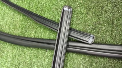 Уплотнение двери Toyota CRESTA GX100, GX105, JZX100, JZX105 1G, 1JZ 2 ракурс Уплотнение двери Toyota CRESTA GX100, GX105, JZX100, JZX105 1G, 1JZ 2 ракурс