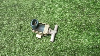 Вакуумный клапан Toyota IST NCP60, NCP61, NCP65 2NZ, 1NZ 90910-12202 1 ракурс