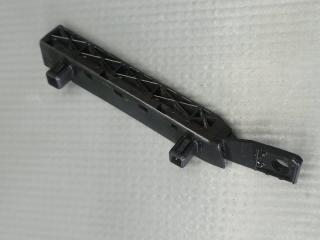 Крепление бампера левое переднее Nissan TIIDA LATIO SC11, SNC11, SJC11 HR15 62225ED000 3 ракурс