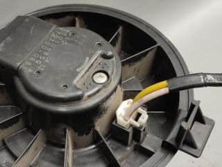 Мотор печки Nissan LEAF AZE0 EM57 28713-1FC0B 3 ракурс