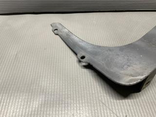 Подкрылок правый задний Toyota WISH ZNE10 1ZZ 52161-68010 3 ракурс