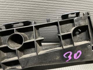 Крепление бампера правое переднее Toyota PRIUS ZVW30 2ZRFXE 52115-47020 3 ракурс