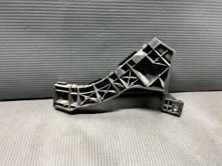 Крепление бампера правое переднее Mazda AXELA BK5P 1 ракурс