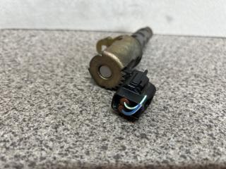 Клапан vvt-i Toyota ISIS ANM10 1AZ 15330-28020 3 ракурс