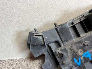 Крепление бампера переднее правое Volvo V70 BW56 Крепление бампера переднее правое Volvo V70 BW56