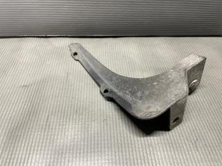 Подкрылок правый задний Toyota WISH ZNE10 1ZZ 52161-68010 3 ракурс