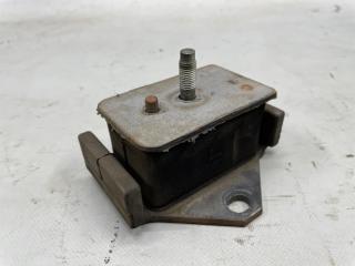 Подушка двигателя передняя Mitsubishi DELICA PD6W 6G72 Подушка двигателя передняя Mitsubishi DELICA PD6W 6G72
