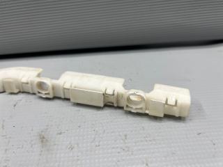 Крепление бампера левое переднее Nissan SERENA C25 MR20 62221-CY000 2 ракурс