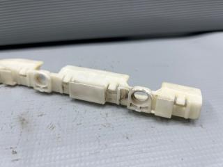 Крепление бампера левое переднее Nissan SERENA C25 MR20 62221-CY000 2 ракурс