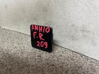 Заглушка бампера правая передняя Toyota ALPHARD ANH10, ANH15, ATH10, MNH10, MNH15 2AZ 52127-58010 2 ракурс