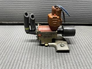 Вакуумный клапан Toyota MARK II, CRESTA, CHASER, ALTEZZA, CROWN GX100, GX105, GXE10, GXE15, GS151 1G 25860-46010 1 ракурс