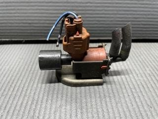 Вакуумный клапан Toyota MARK II, CRESTA, CHASER, ALTEZZA, CROWN GX100, GX105, GXE10, GXE15, GS151 1G 25860-46010 3 ракурс