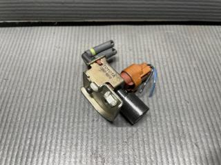 Вакуумный клапан Toyota MARK II, CRESTA, CHASER, ALTEZZA, CROWN GX100, GX105, GXE10, GXE15, GS151 1G 25860-46010 4 ракурс