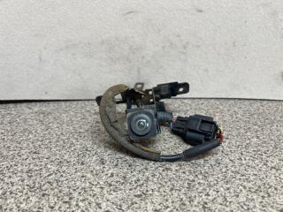 Камера переднего вида Nissan SERENA