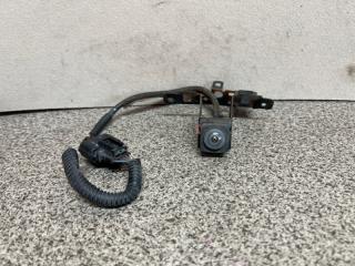 Камера переднего вида Nissan SERENA