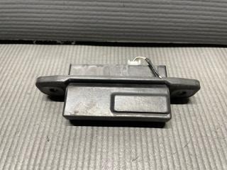 Кнопка открывания багажника Toyota PRIUS ZVW30 2ZR 8484028030 3 ракурс