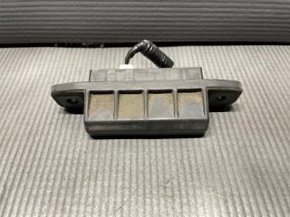Кнопка открывания багажника Toyota PRIUS