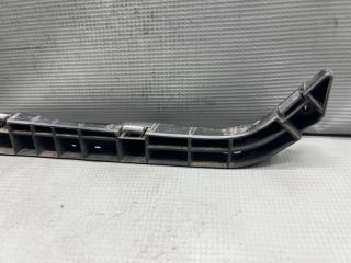Крепление бампера правое переднее Subaru IMPREZA GG2, GG3, GD2, GD3 EJ15 55565FE000 2 ракурс