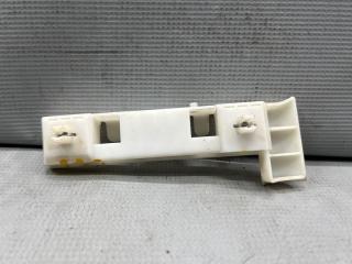 Крепление бампера левое переднее Nissan TEANA J31 VQ23 622209Y000 3 ракурс