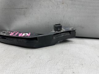 Крепление бампера правое переднее Nissan MARCH AK12, BK12, BNK12, K12, YK12 CR12, CR14 62222CT00A 2 ракурс