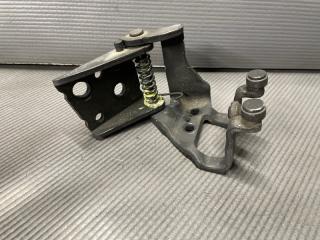 Ролик раздвижной двери задний левый Honda N-BOX