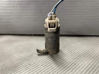 Мотор бачка омывателя Toyota VOXY AZR60, AZR65 1AZ 85330-60140 1 ракурс