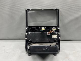 Консоль магнитофона Mitsubishi DELICA D:5 CV5W 8002A645HA 5 ракурс Консоль магнитофона Mitsubishi DELICA D:5 CV5W 8002A645HA 5 ракурс