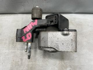 Запчасть подушка двигателя правая Toyota PRIUS