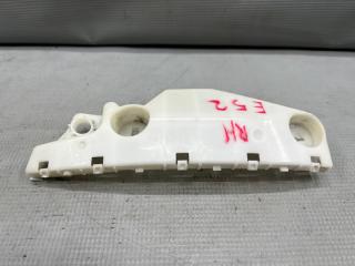 Крепление бампера правое переднее Nissan ELGRAND E52 QR25 622261JB0A 4 ракурс