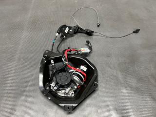 Доводчик двери задний правый Nissan SERENA