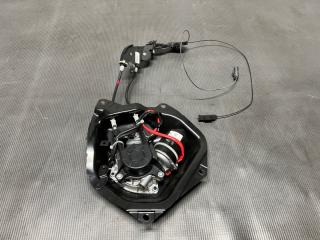 Доводчик двери задний правый Nissan SERENA