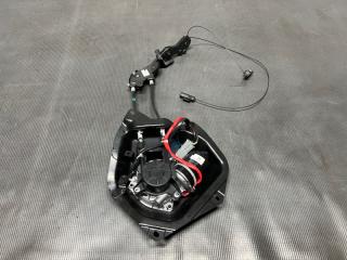 Доводчик двери задний правый Nissan SERENA