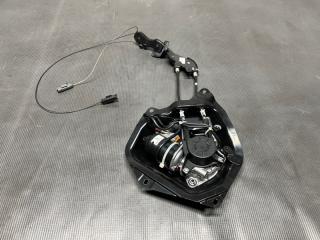 Доводчик двери задний левый Nissan SERENA