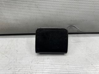 Заглушка бампера передняя Nissan ELGRAND