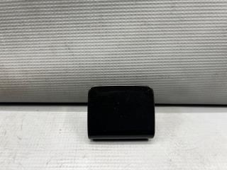 Заглушка бампера передняя Nissan ELGRAND