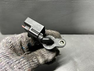 Датчик положения распредвала Nissan CEDRIC, GLORIA, SKYLINE Y34, MY34, HY34, V35, NY35 VQ25, VQ25DD, VQ25DDI, VQ30DD A29-653 L10 3 ракурс