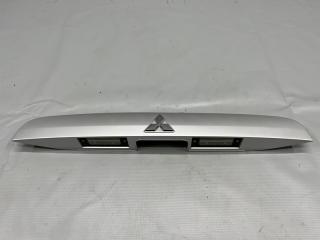 Накладка 5-й двери Mitsubishi DION