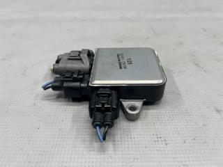 Блок управления вентилятором охлаждения Mazda MPV LW3W L3 21493 C370B 3 ракурс