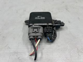 Блок управления вентилятором охлаждения Mazda MPV